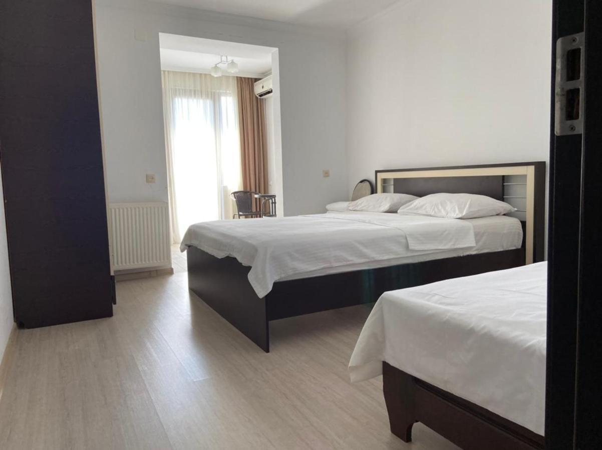 Gulnasi'S Guesthouse Batumi Kültér fotó
