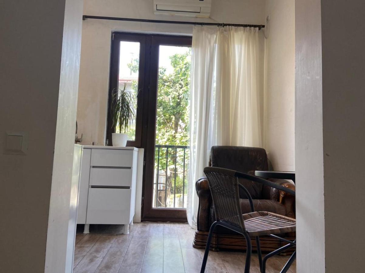 Gulnasi'S Guesthouse Batumi Kültér fotó