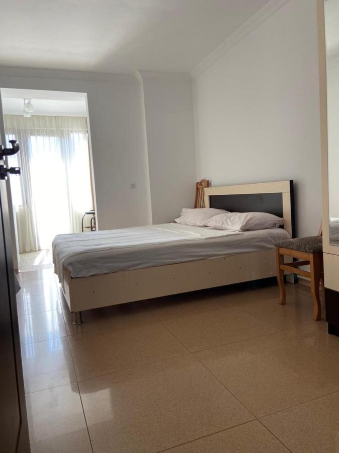 Gulnasi'S Guesthouse Batumi Kültér fotó