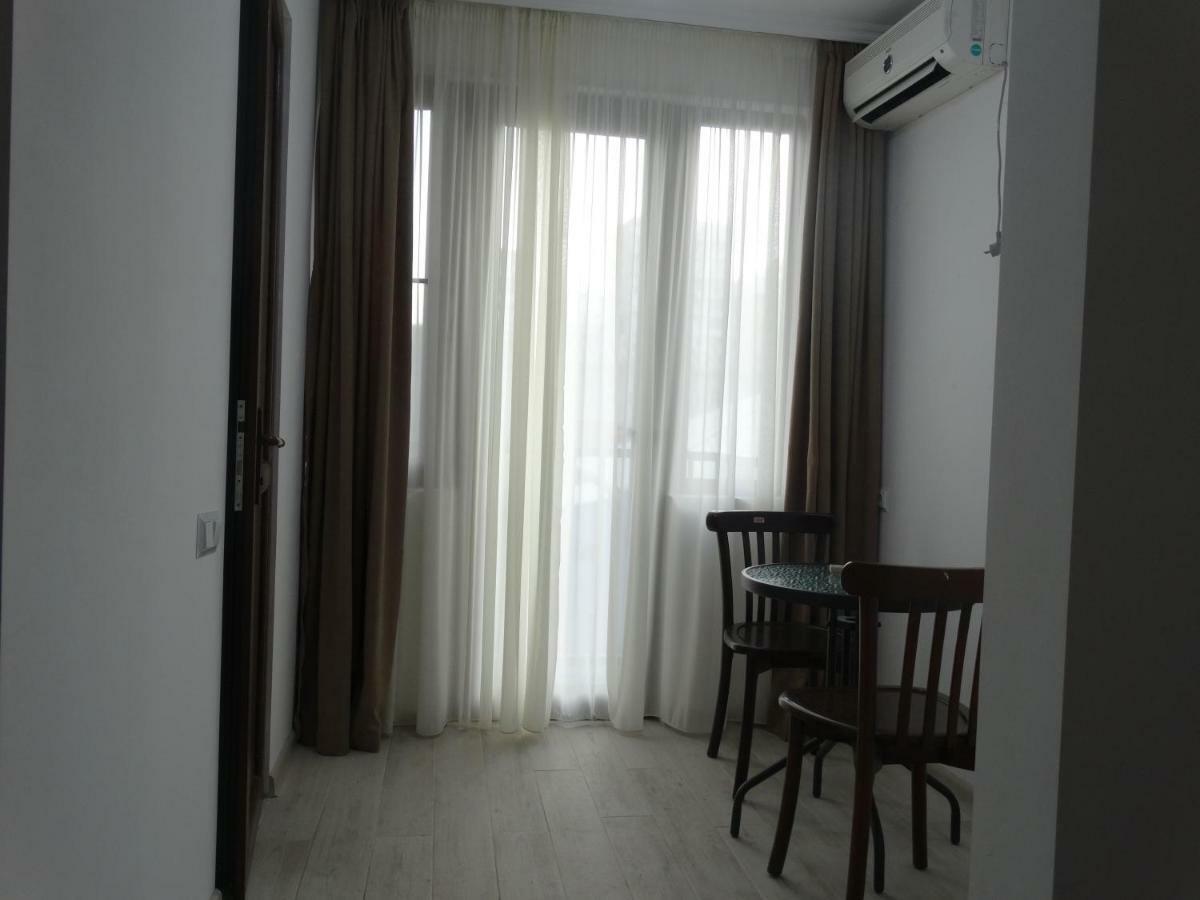 Gulnasi'S Guesthouse Batumi Kültér fotó