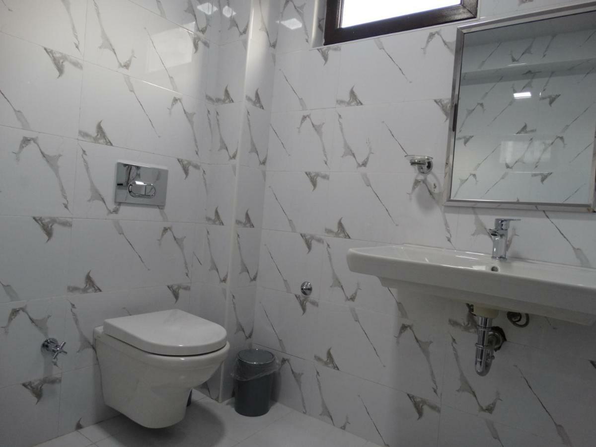 Gulnasi'S Guesthouse Batumi Kültér fotó